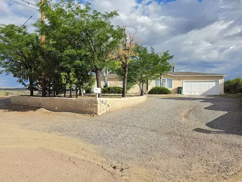 604 Zorena Ave, Gallup, NM 87301