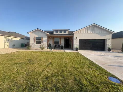 5103 King Kelly Rd W, Hobbs, NM 88240