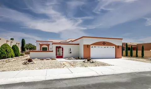 2915 Hook Dr, Deming, NM 88030