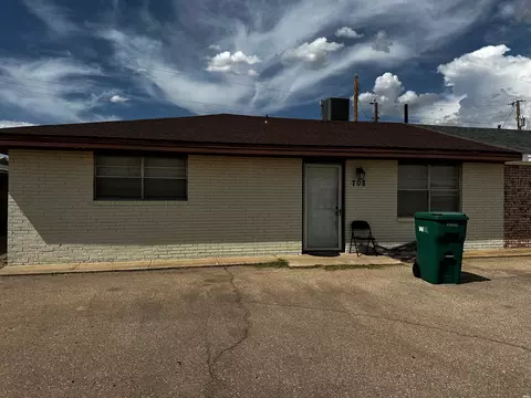 708 Sunset Dr, Hobbs, NM 88240