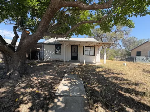 1005 Bland St E, Roswell, NM 88203