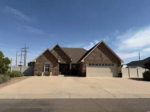 2514 W Centre Ave, Artesia, NM 88210
