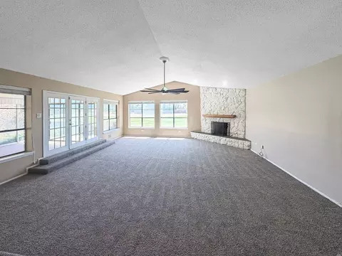 Living - 1705 Colonial Pkwy, Clovis, NM 88101 photo 4 of 5