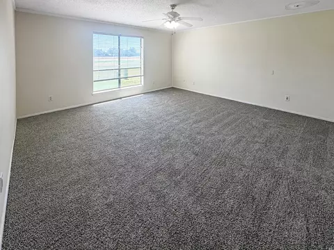 Living - 1705 Colonial Pkwy, Clovis, NM 88101 photo 5 of 5