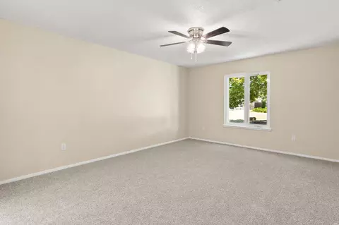 Living - 900 Laurelwood, Clovis, NM 88101 photo 3 of 3