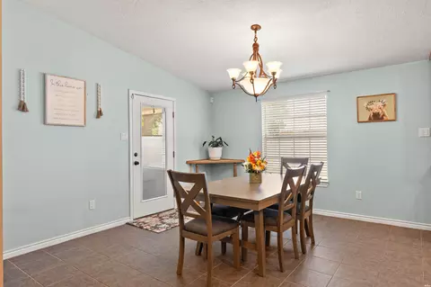 Entry Way - 2716 Northglen Dr, Clovis, NM 88101 photo 3 of 3