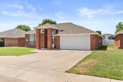 Exterior - 2716 Northglen Dr, Clovis, NM 88101 photo 2 of 5