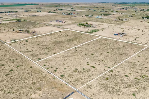 1112 Buckskin #11&12, Hagerman, NM 88232
