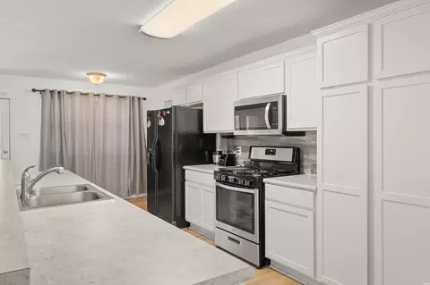 Kitchen - 1709 Fairway Ter, Clovis, NM 88101 photo 1 of 1