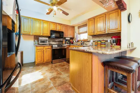 Kitchen - 3817 Nancy Lopez, Clovis, NM 88101 photo 3 of 3
