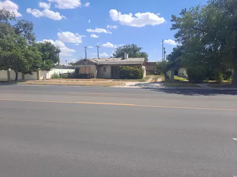 1111 W Main St, Artesia, NM 88210