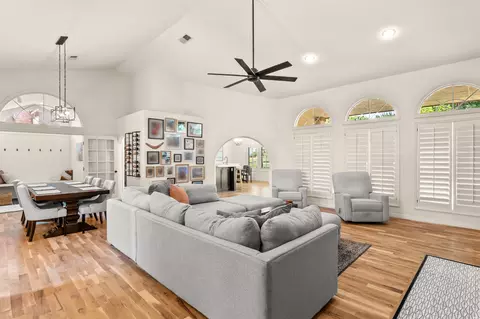 Living - 1608 St Andrews Dr, Clovis, NM 88101 photo 1 of 5