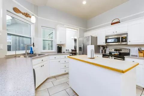 Kitchen - 612 Shay Marie Ct, Clovis, NM 88101 photo 1 of 5