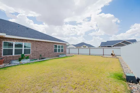 Exterior - 100 Middleton, Clovis, NM 88101 photo 7 of 9