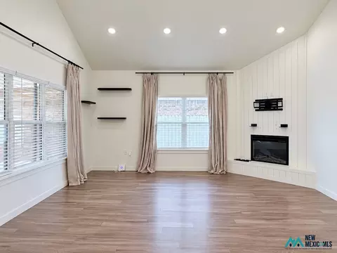 Living - 100 Middleton, Clovis, NM 88101 photo 2 of 2