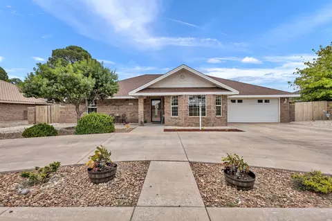 2205 N Washington Ave, Roswell, NM 88201