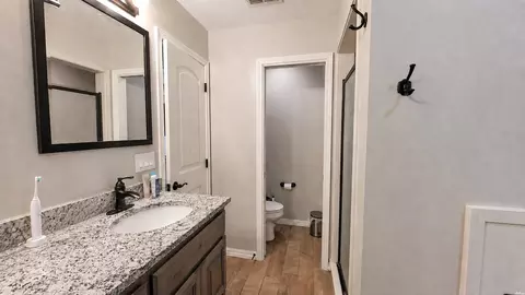 Bath - 3709 Ethan, Clovis, NM 88101 photo 3 of 4