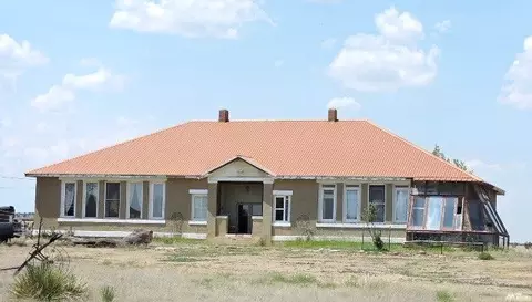 1105 Clapham Rd, Bueyeros, NM 88415