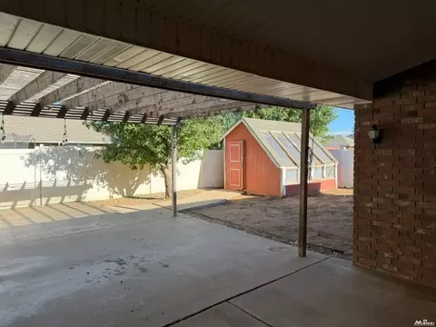 Exterior - 813 Chase Mdw, Clovis, NM 88101 photo 4 of 8