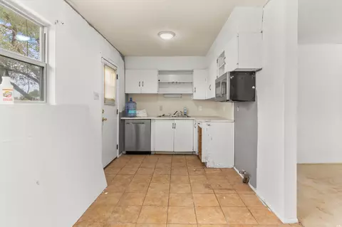 Kitchen - 1201 Pecos, Clovis, NM 88101 photo 1 of 2
