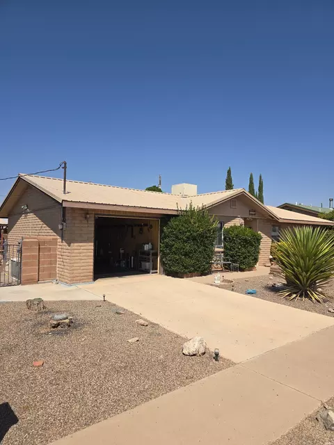 2918 S Las Cruces, Deming, NM 88030