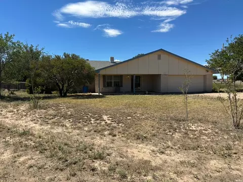 3900 Chaparral, Roswell, NM 88201