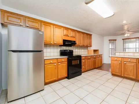 Kitchen - 3716 Benjamin Davis Dr, Clovis, NM 88101 photo 2 of 3