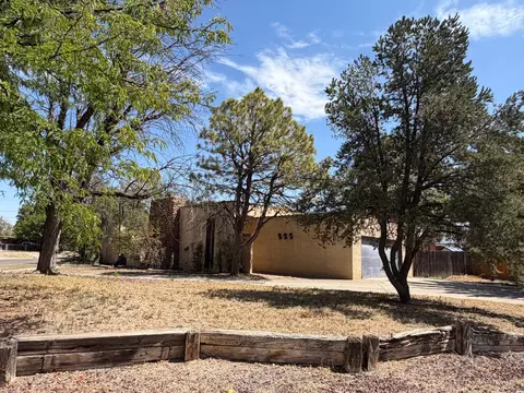 2607 Bay Mdws, Roswell, NM 88201