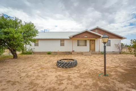 1005 W Fairground Rd, Artesia, NM 88210