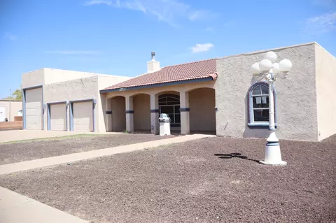 2001 Kipling Dr S, Deming, NM 88030