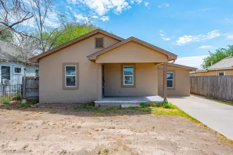 1805 N Michigan Ave, Roswell, NM 88201