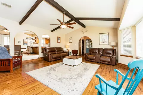 Living - 200 Chanticleer Pl, Clovis, NM 88101 photo 3 of 3