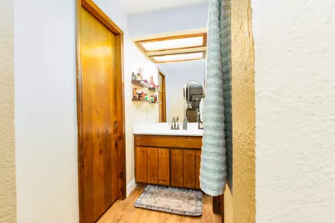 Bath - 200 Chanticleer Pl, Clovis, NM 88101 photo 3 of 5