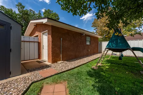 Exterior - 200 Chanticleer Pl, Clovis, NM 88101 photo 11 of 17
