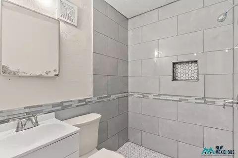 Bath - 1209 N Connelly, Clovis, NM 88101 photo 1 of 3