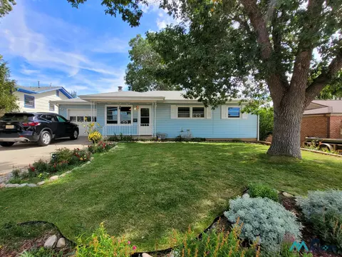 1035 Lincoln, Raton, NM 87740