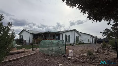 126 Cattle Track Dr, Quemado, NM 87829