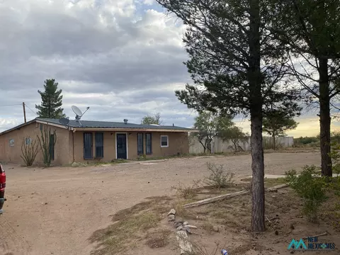 5125 Racetrack Rd, Deming, NM 88030