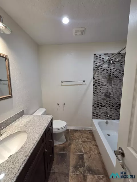 Bath - 1688 Curry Road 3, Clovis, NM 88101 photo 6 of 10