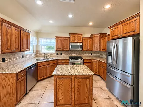 Kitchen - 3500 Lew Wallace Dr, Clovis, NM 88101 photo 2 of 3