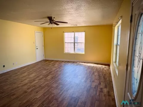 1729 Ross, Clovis, NM 88101 photo 2