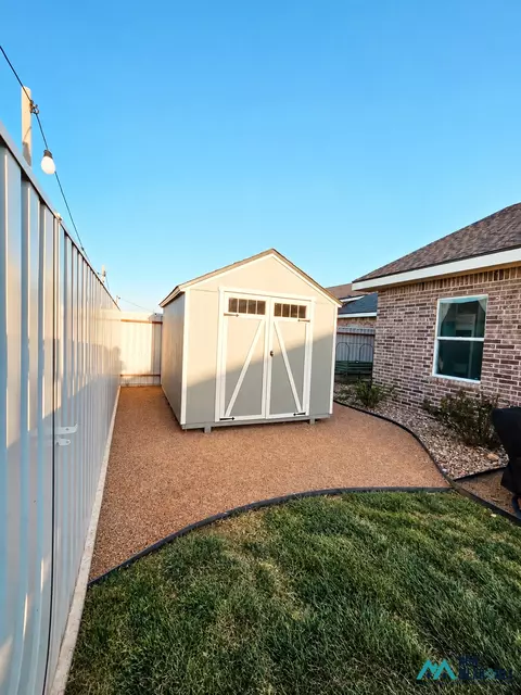 Exterior - 204 Abbey Rd, Clovis, NM 88101 photo 3 of 3
