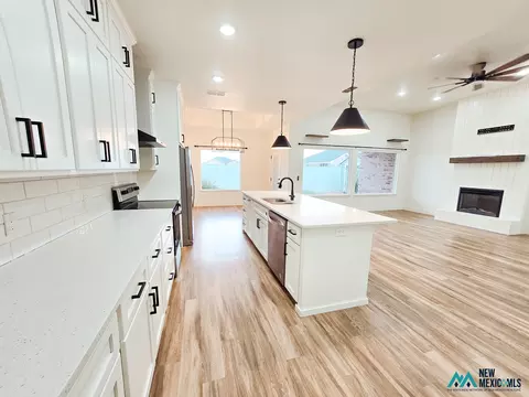 Kitchen - 204 Abbey Rd, Clovis, NM 88101 photo 2 of 2