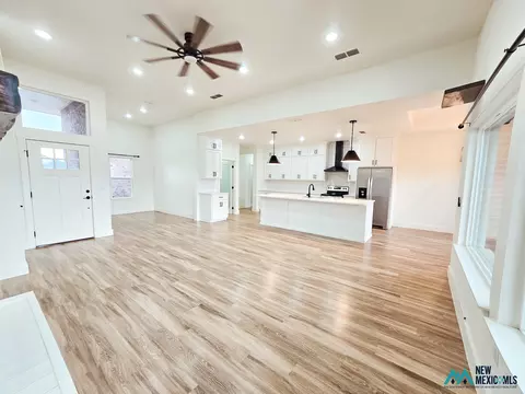 Living - 204 Abbey Rd, Clovis, NM 88101 photo 1 of 1