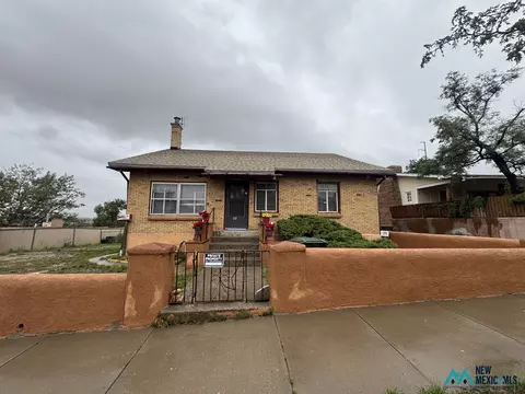 207 E Mesa, Gallup, NM 87301