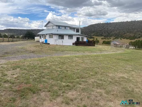 23 Arrowhead Ln, Quemado, NM 87829
