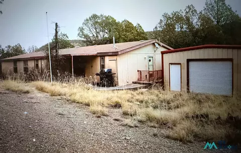 37 Juniper Rd, Mayhill, NM 88339