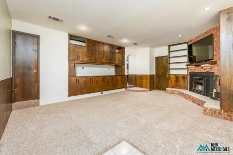 Living - 957 State Road 77, Clovis, NM 88101 photo 2 of 5