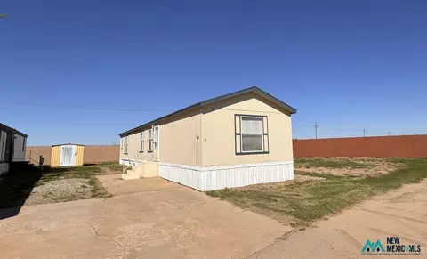 333 W Brasher Rd #13, Roswell, NM 88203