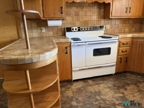 Kitchen - 2016 Axtell St, Clovis, NM 88101 photo 3 of 5